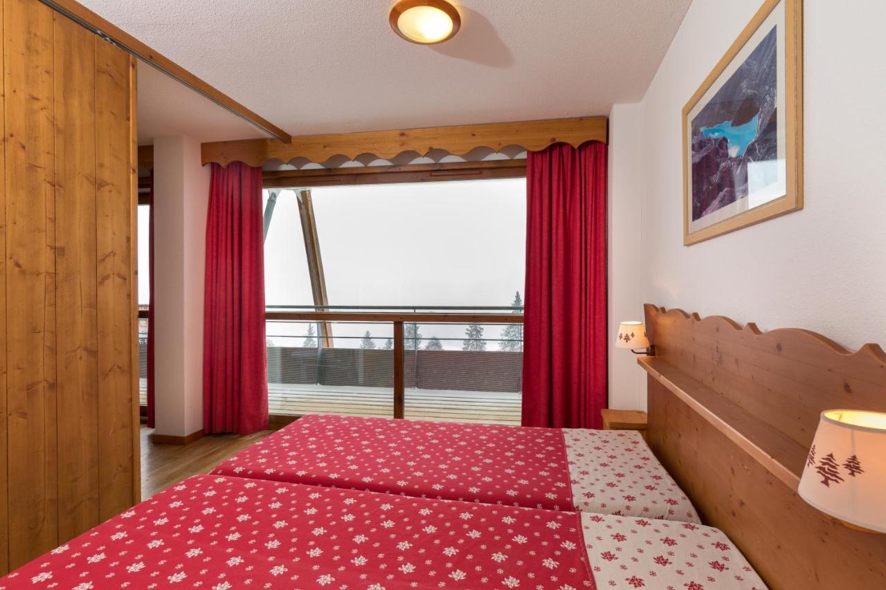 Two-Bedroom Apartment (6 Adults),1000099908:JPEG