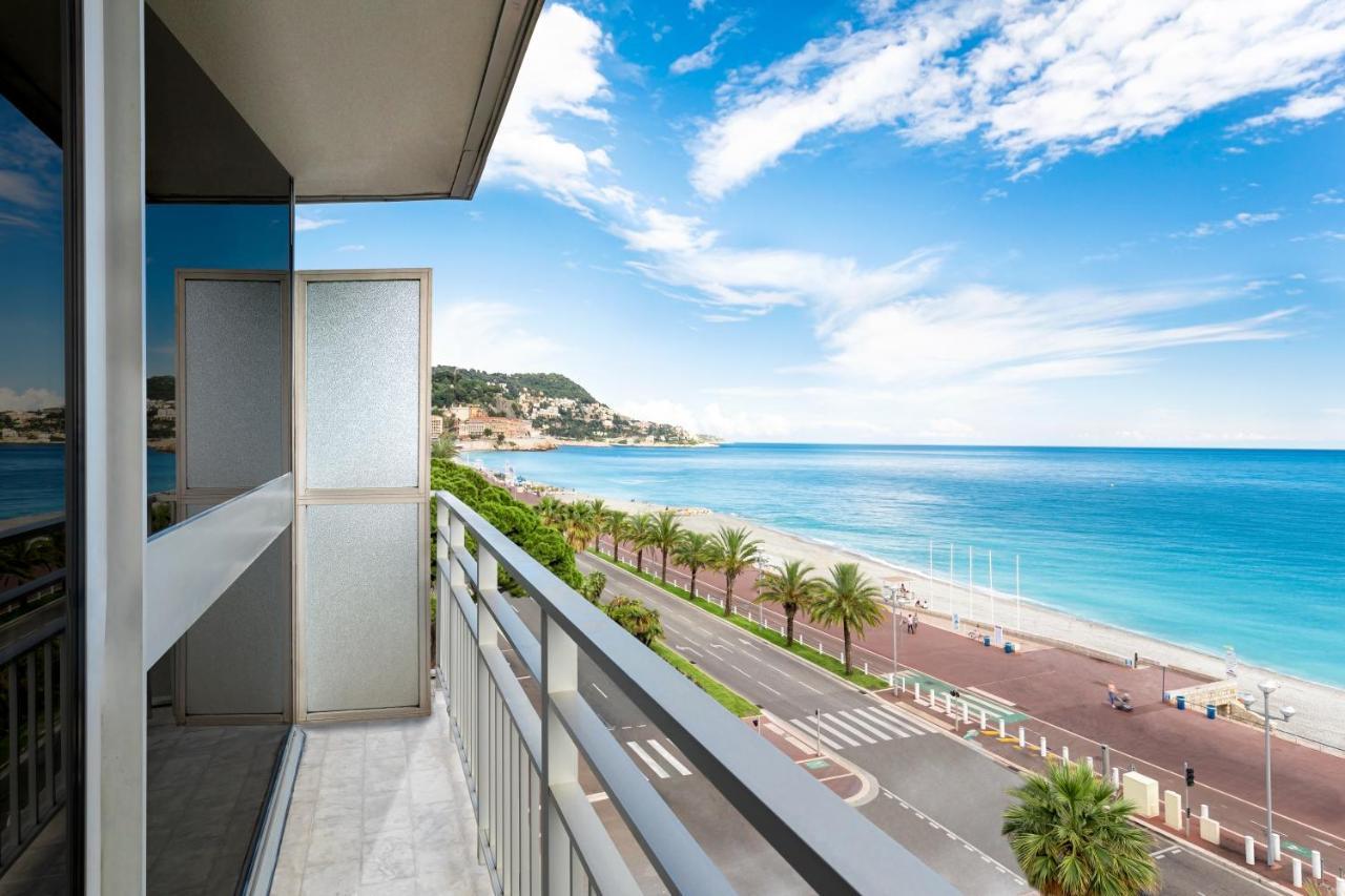 Quarto Deluxe com 2 Camas Individuais e Vista Mar