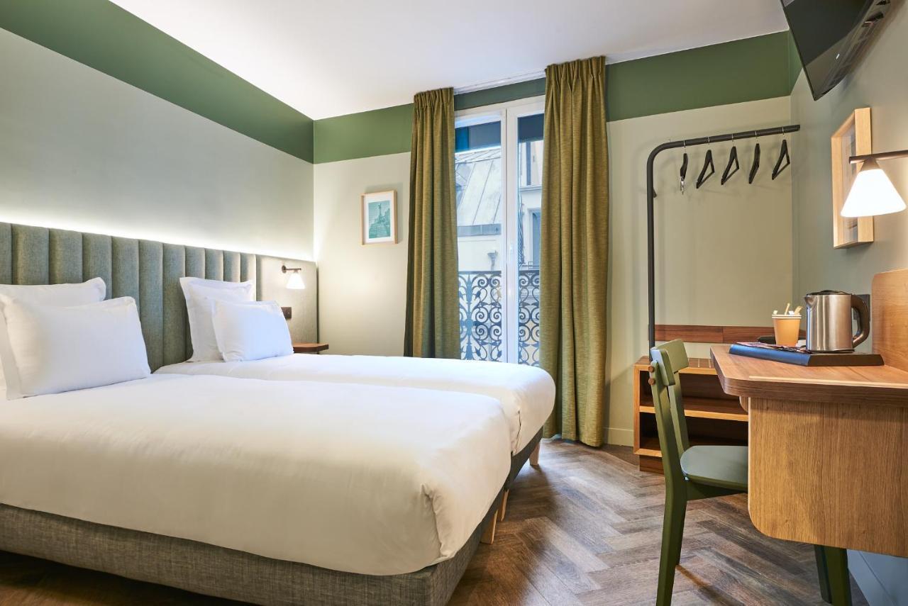 Quarto com 2 Camas de Solteiro