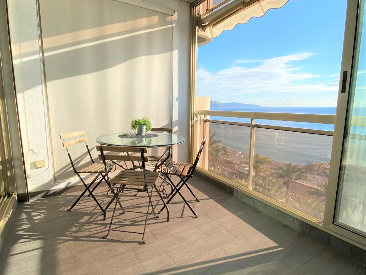 Studio Apartment with Sea View