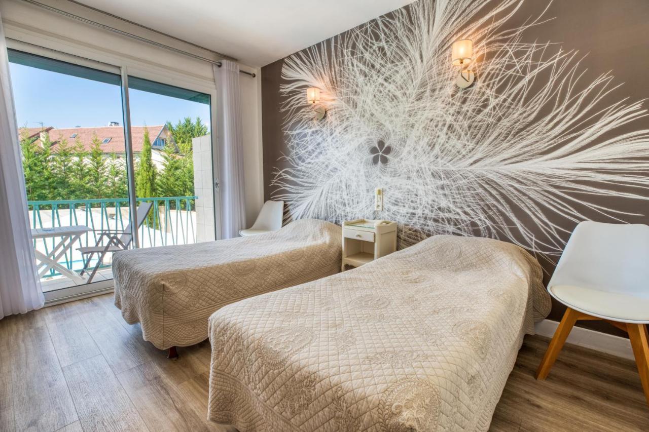 Twin Room Terrace 1st floor accessible by stairs only