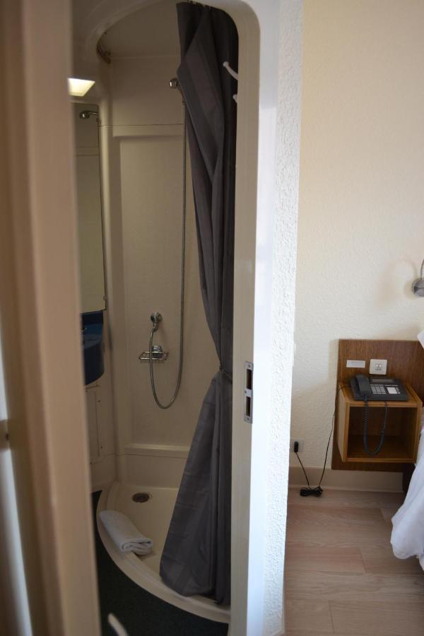Economy Double Room,1083160774:JPEG