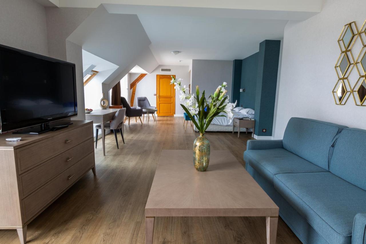 Junior Suite Lateral Sea View