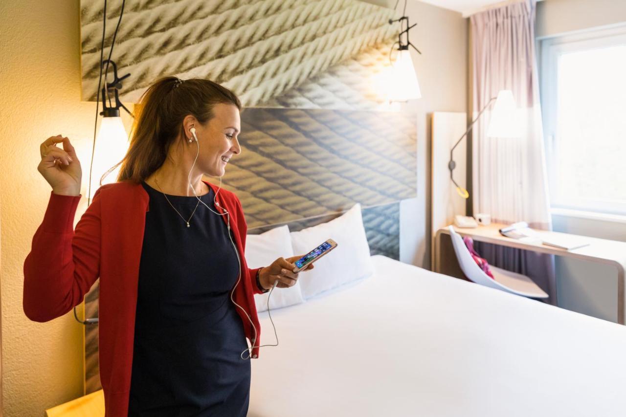 Standard Double Room,1215065338:JPEG