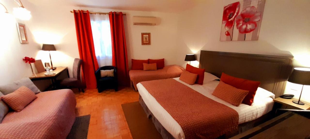 Classic Quadruple Room