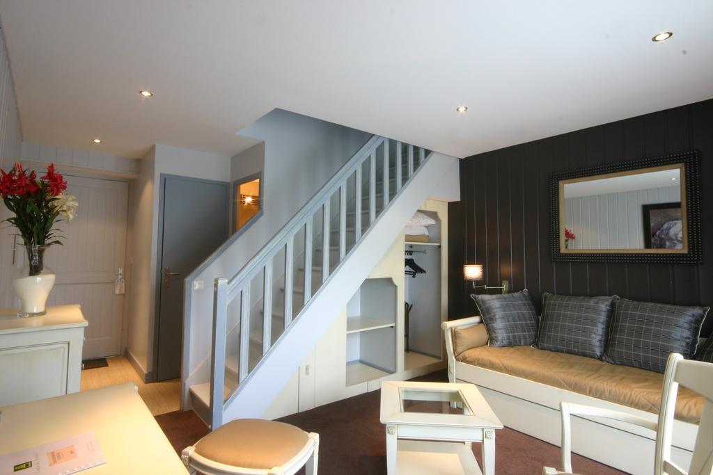 Duplex Room
