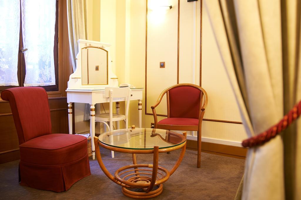 Standard Suite