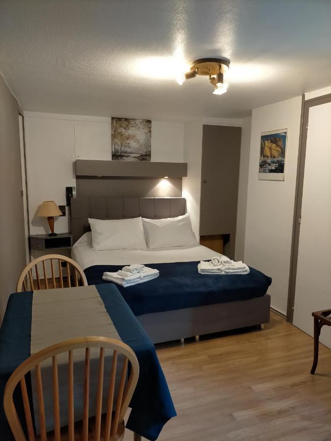 Quadruple Room Courtyard View