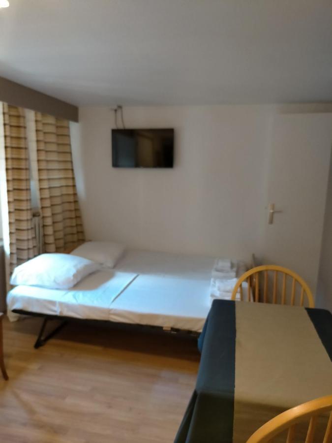 Quadruple Room Courtyard View