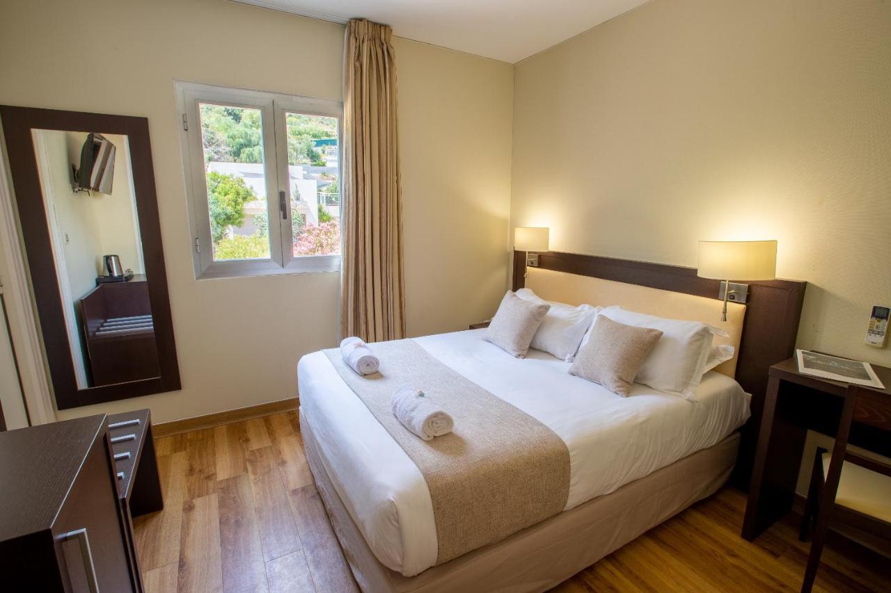 Small Standard Double Room Mountain Side 13m²