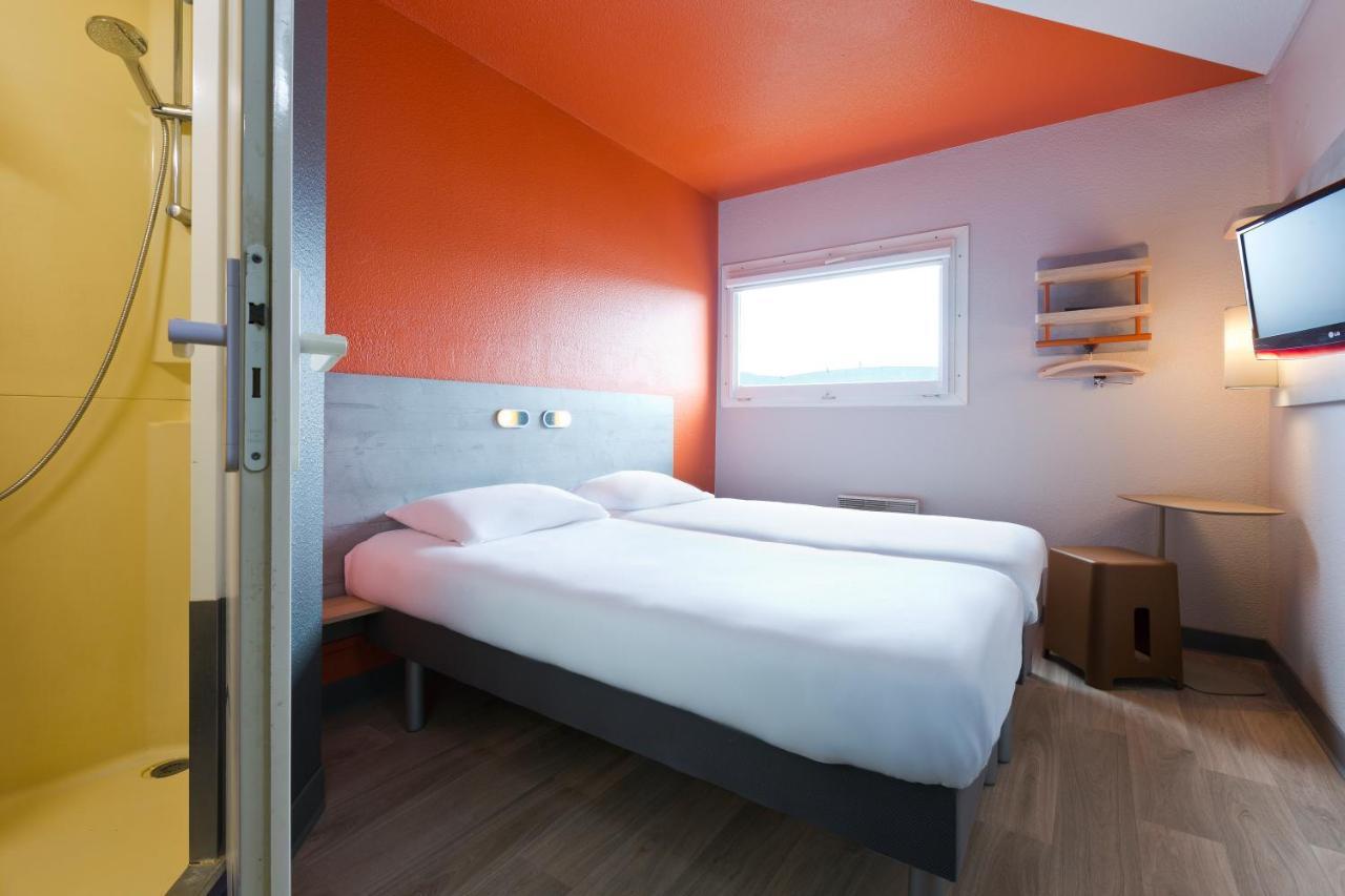Classic Twin Room