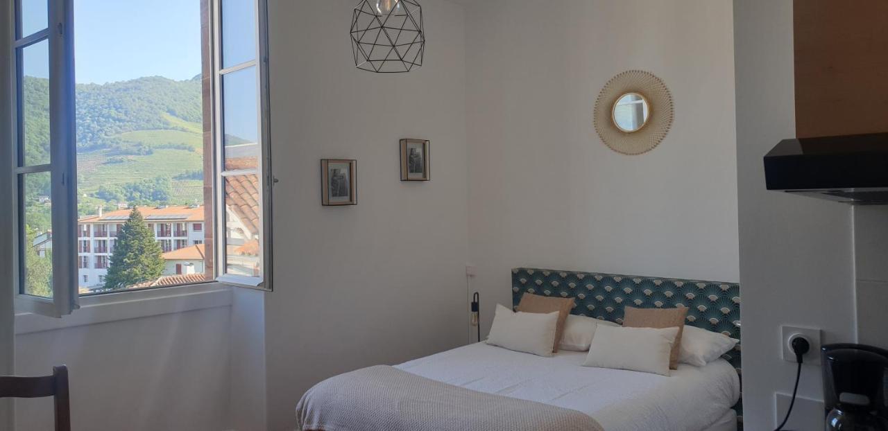 Habitación Doble con vistas a la montaña
