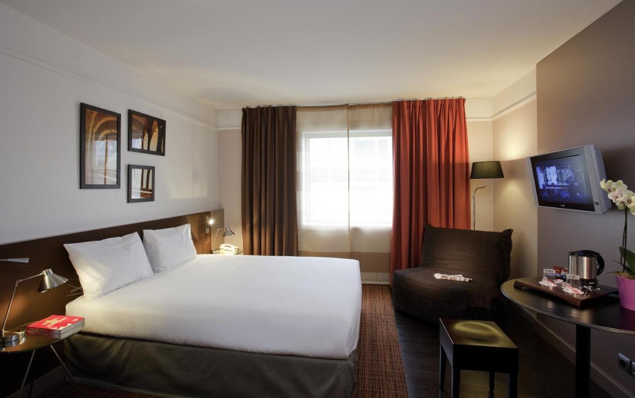 Studio One Double Bed One Single Bed