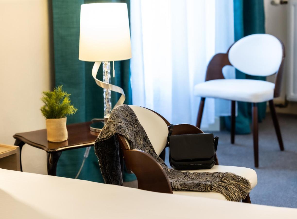 Triple Room,1162267515:JPEG