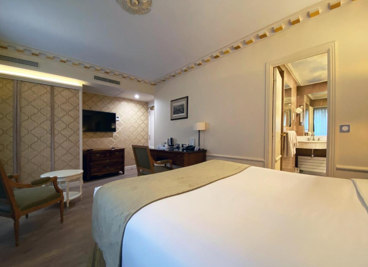 Quarto Deluxe com Cama Queen-size