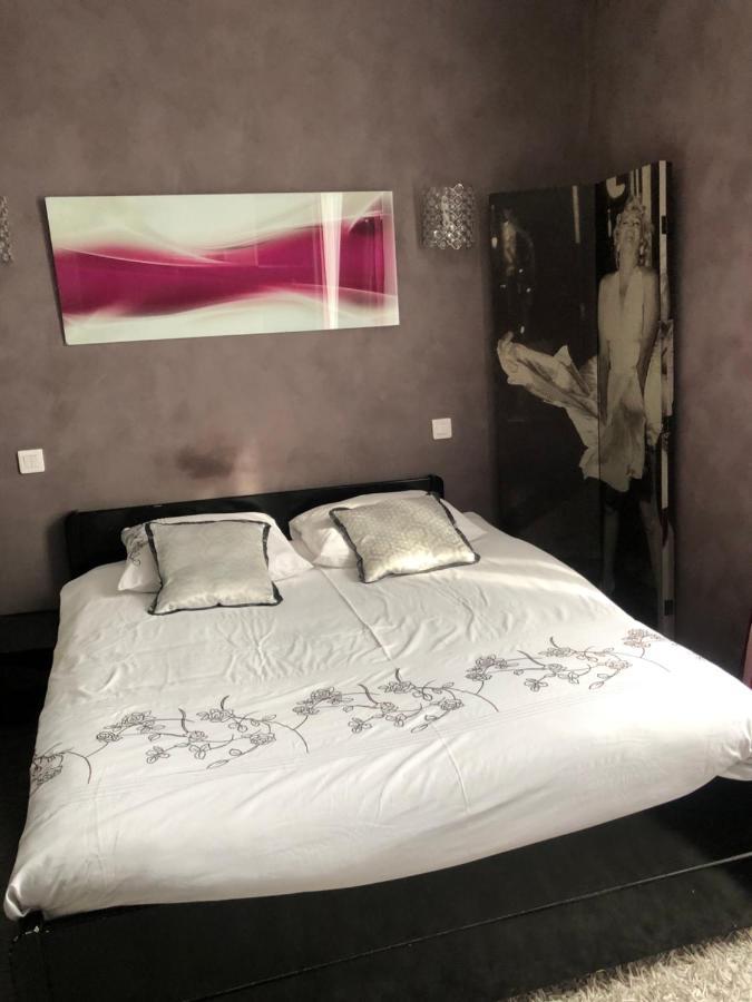 Deluxe Double Room with Shower,1461630646:JPEG
