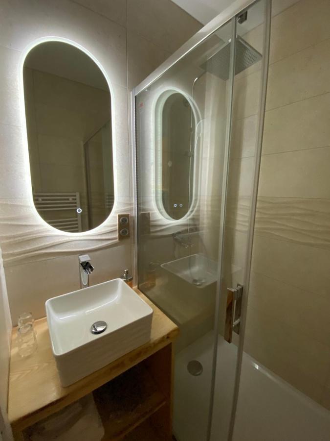 Double Room Balcony Lake View