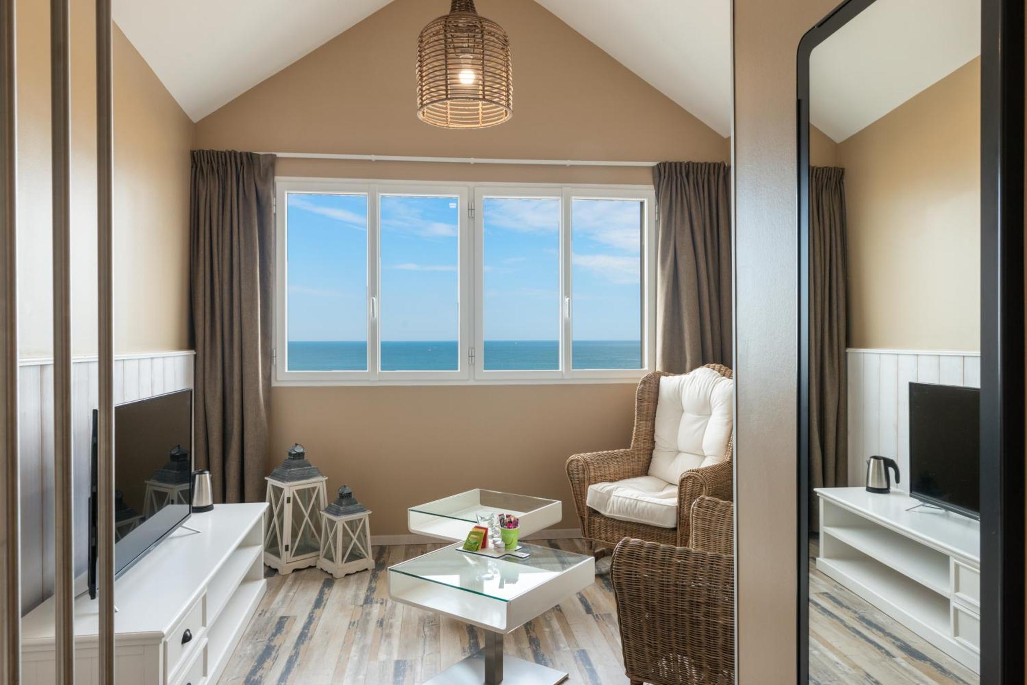 Panoramic duplex room with sea view