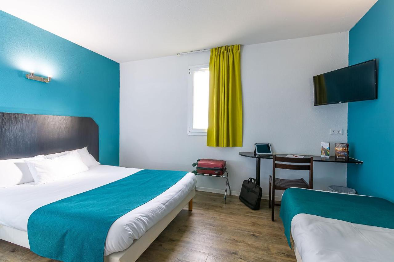 Triple Room Air Conditioning