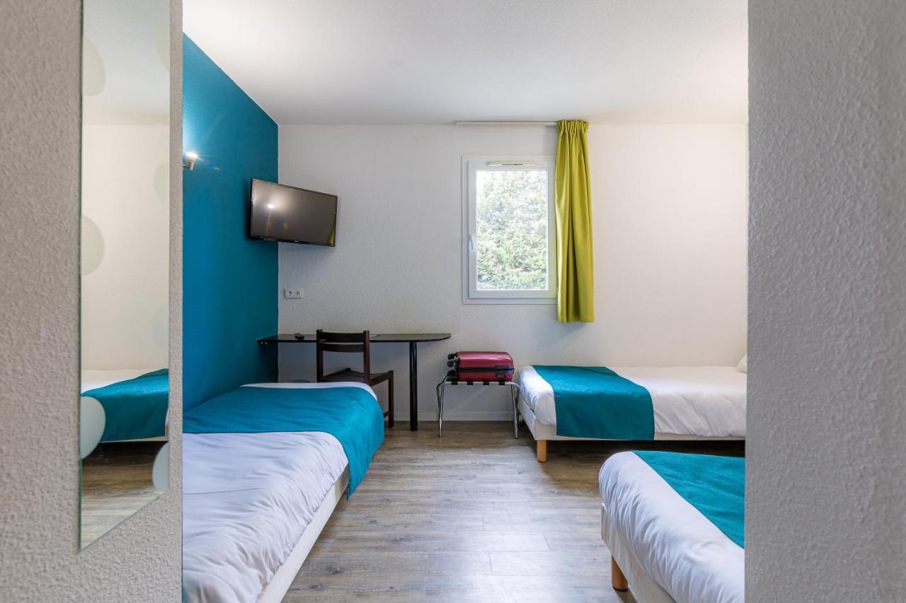 Triple Room Air Conditioning