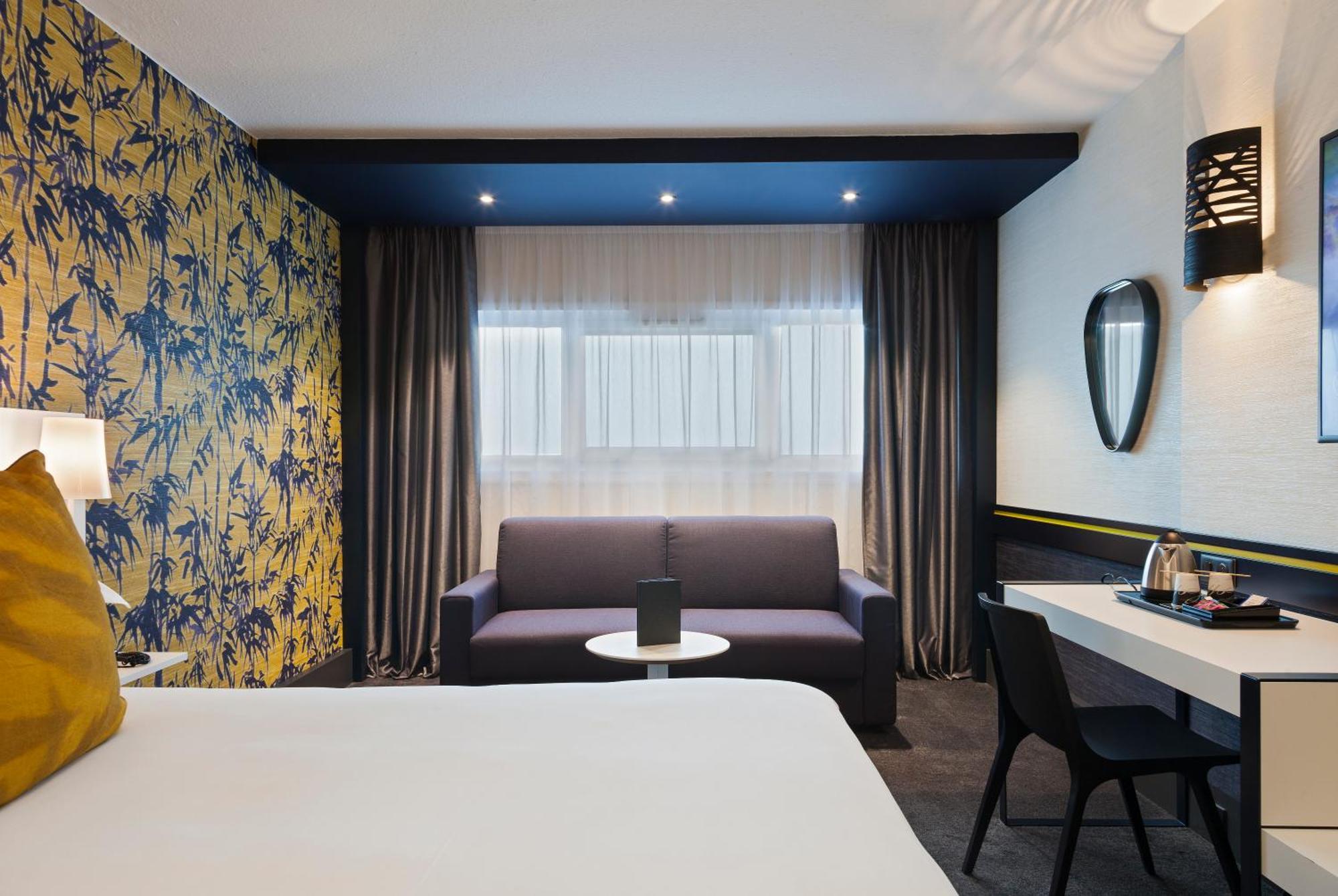 Superior Double Room with Sofa