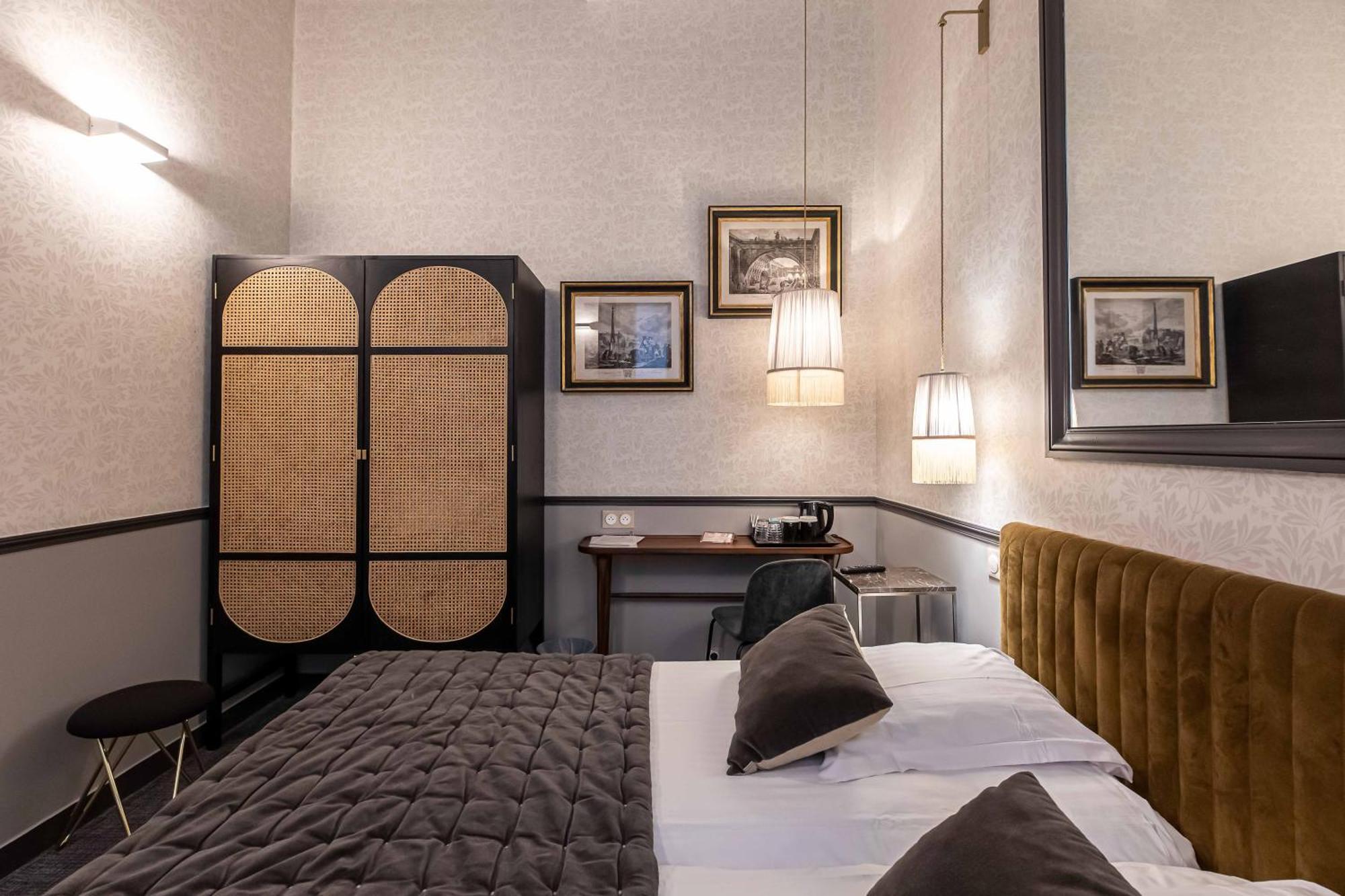 Quarto Superior com 2 Camas de Solteiro