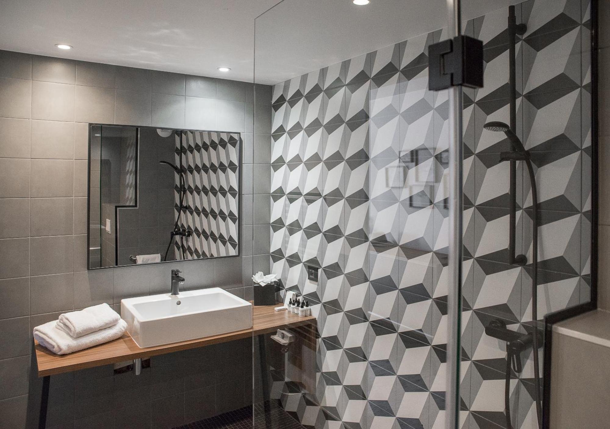 Double Room with Shower