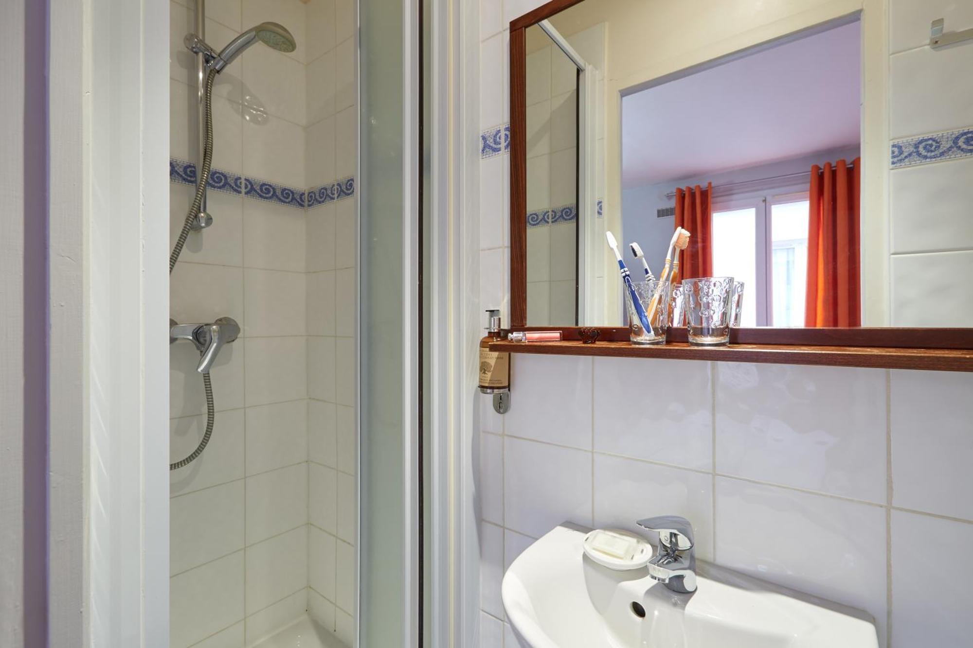 Single Room with Private Bathroom