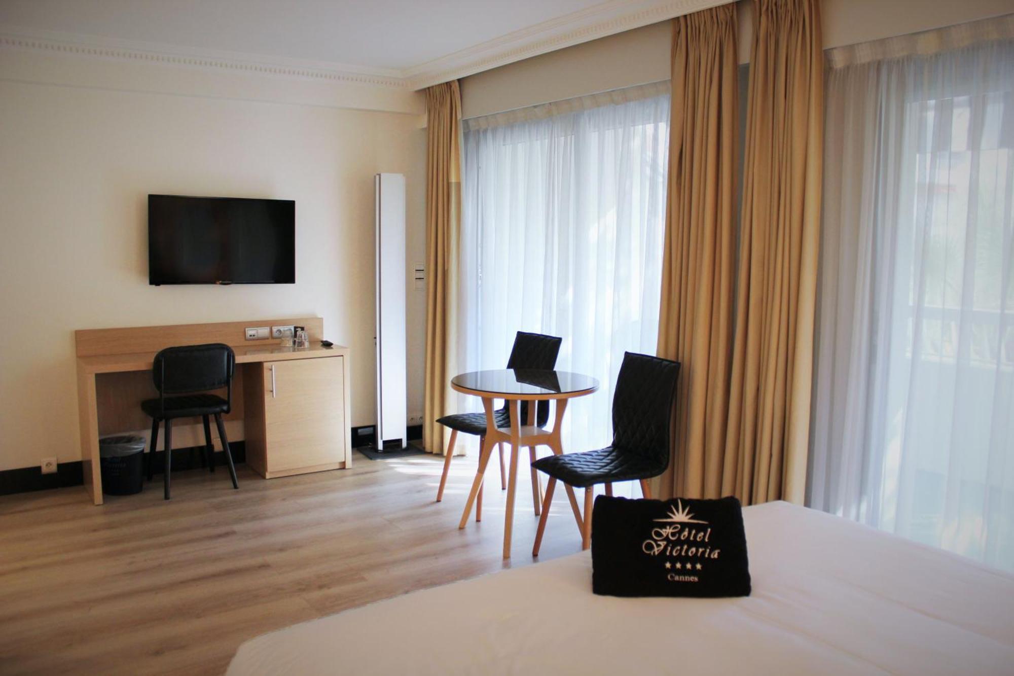 Deluxe Double Room Terrace Garden View