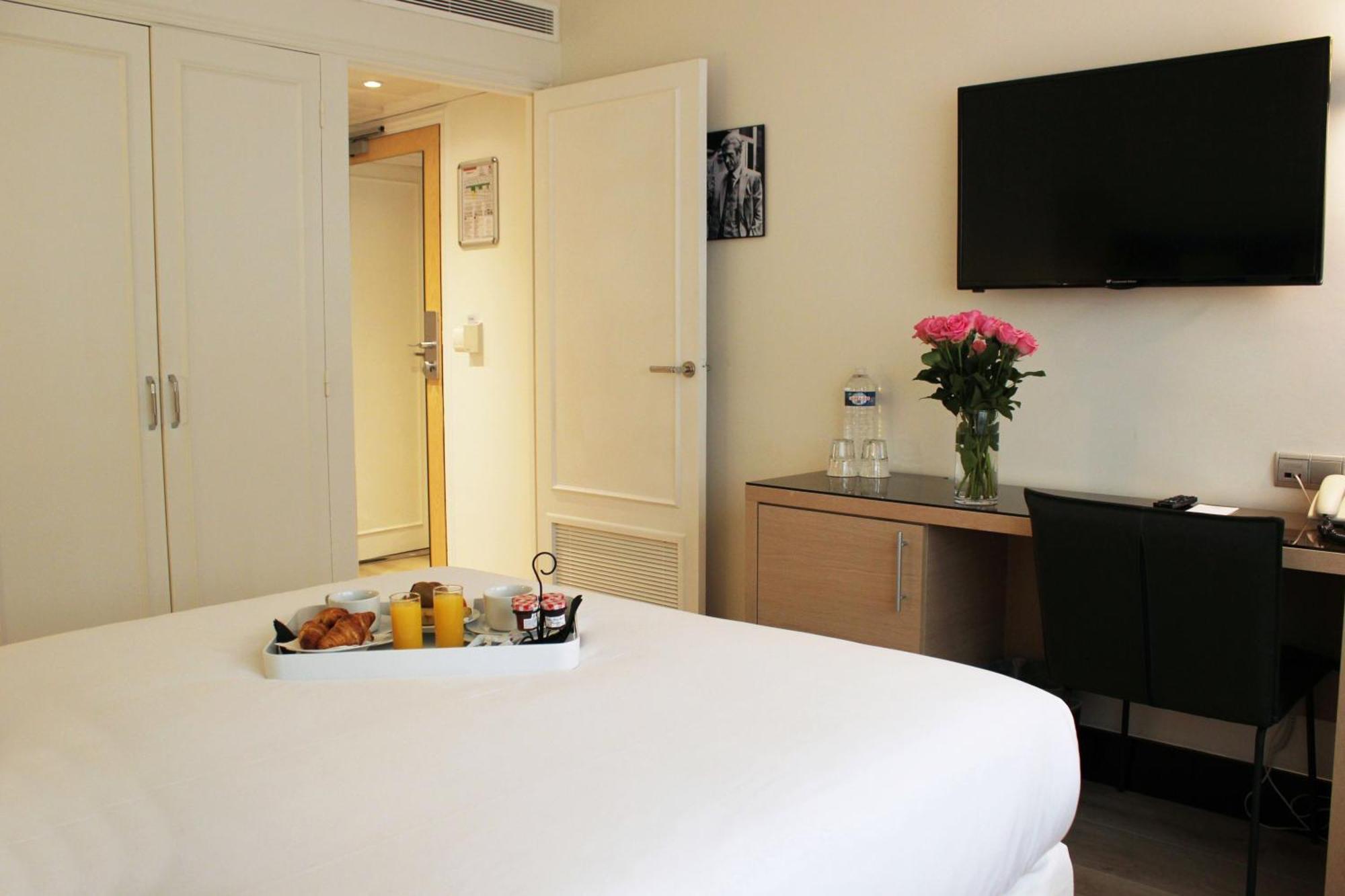 Classic Double Room City View