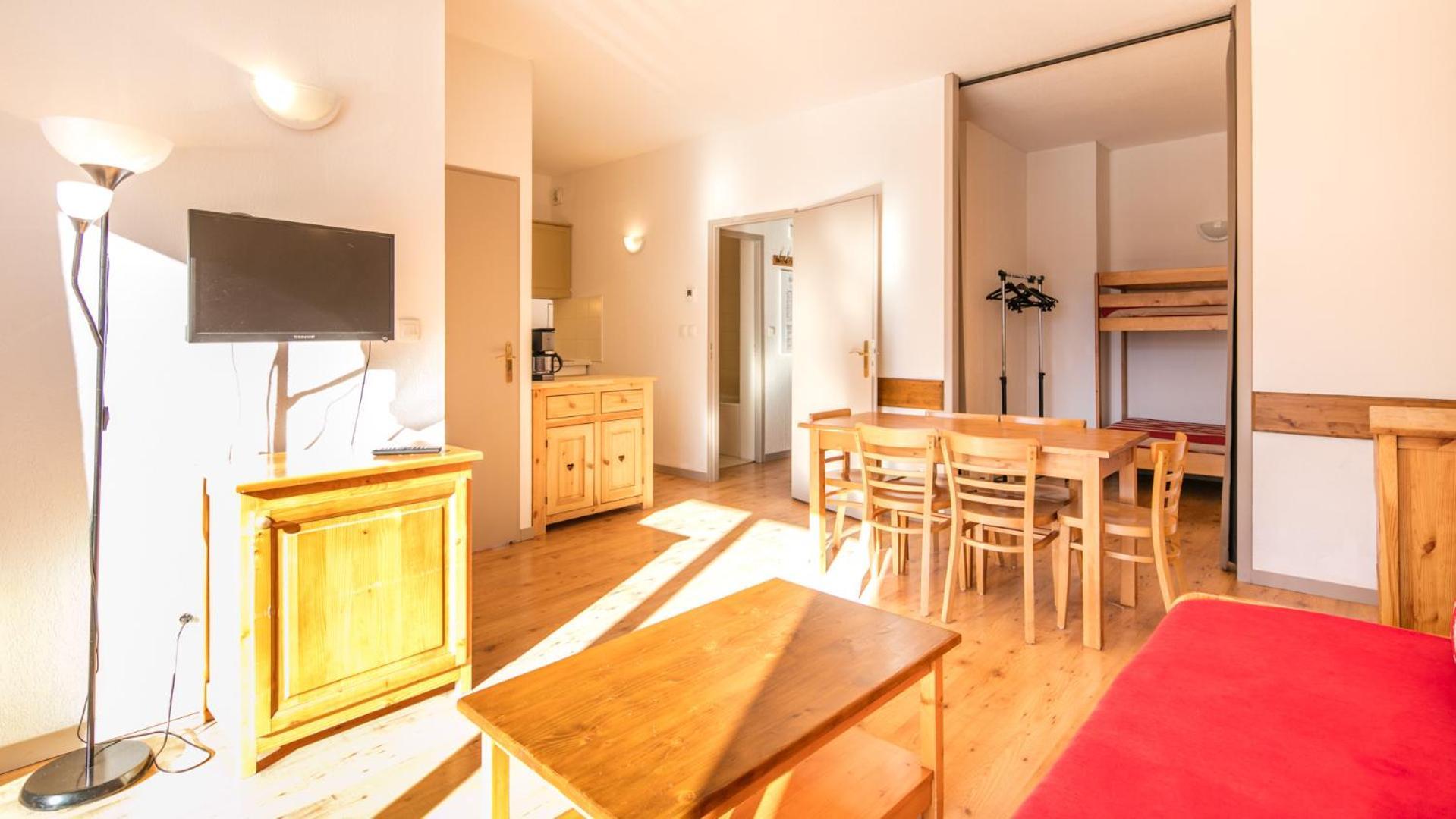 1 Bedroom Apartment sleeping area