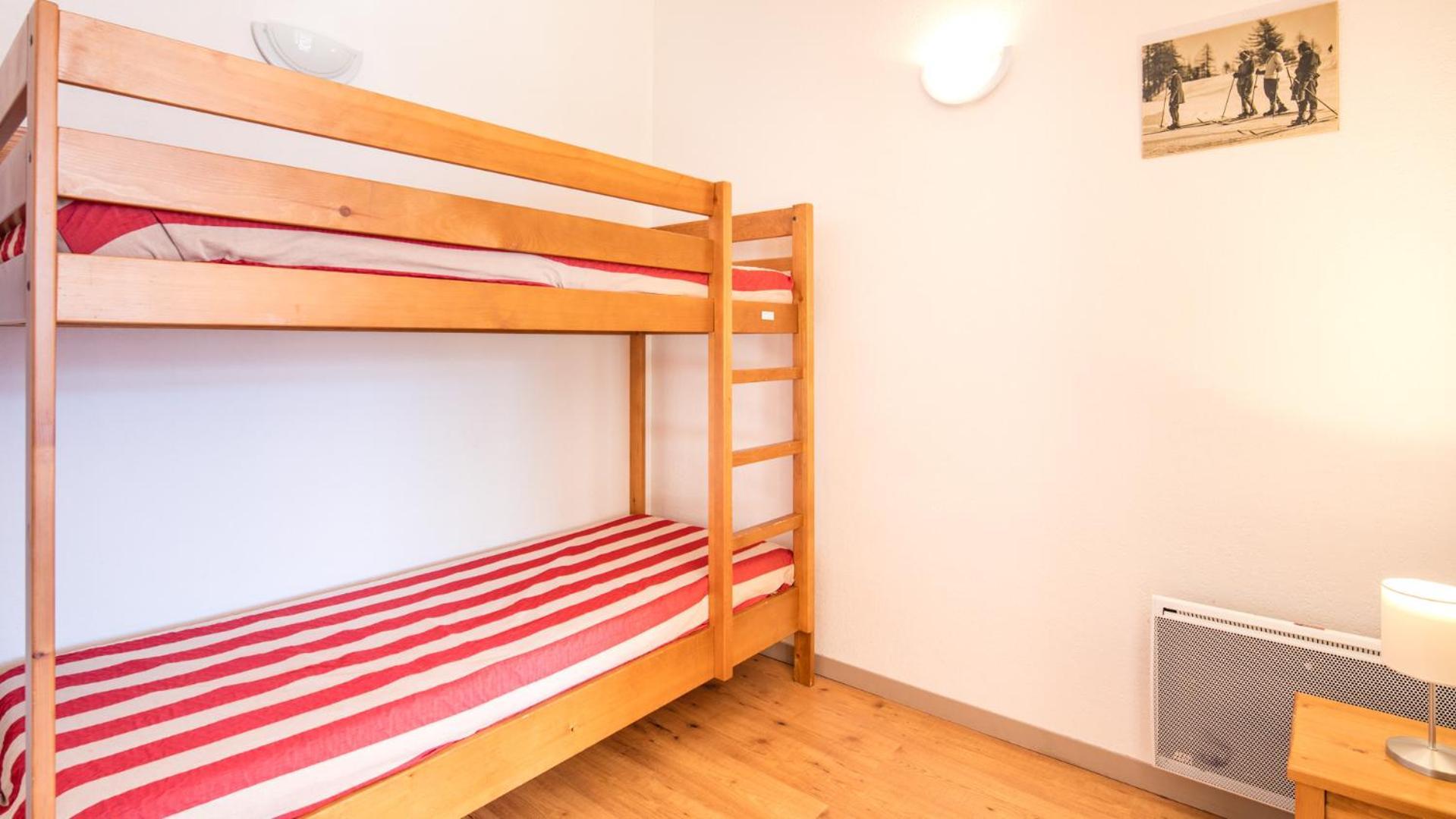 1 Bedroom Apartment sleeping area