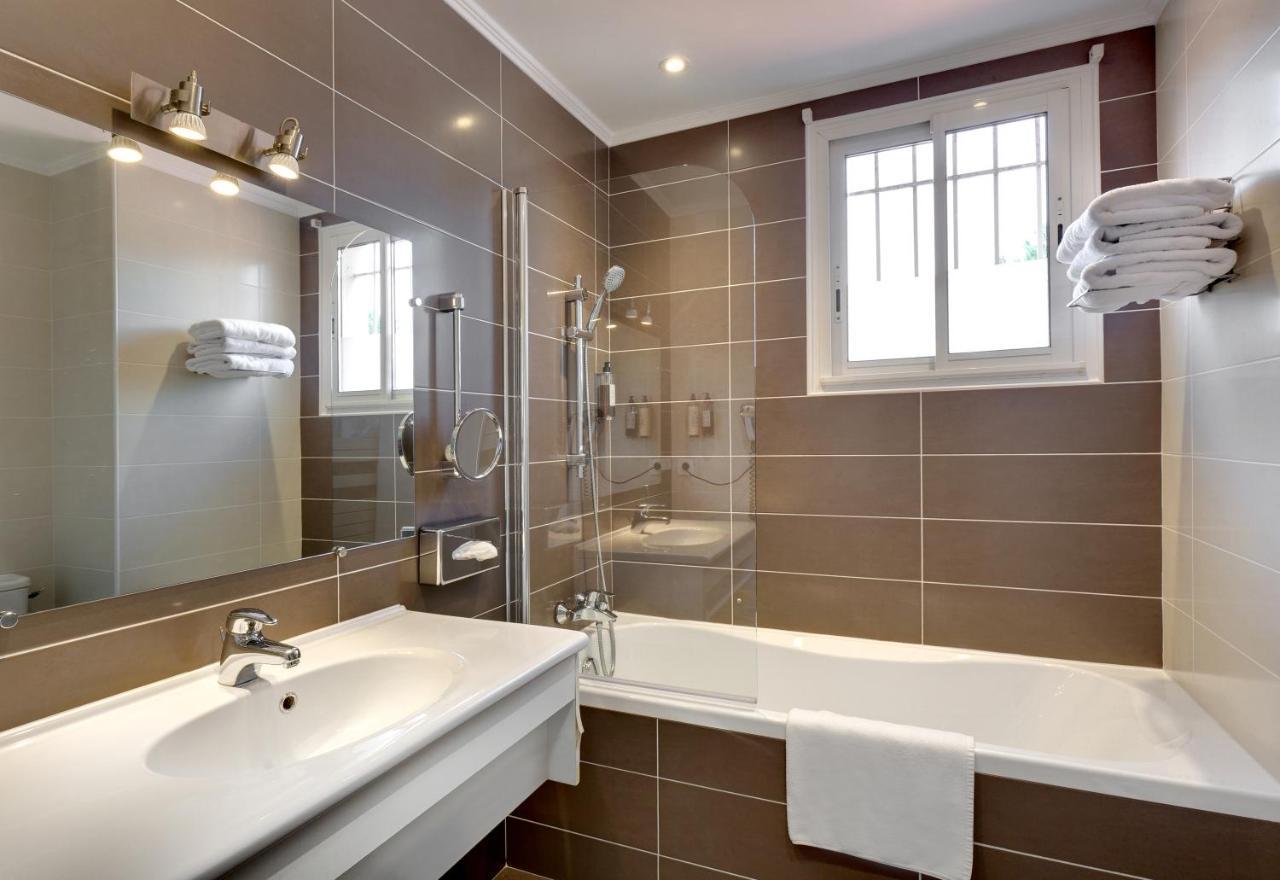 Triple Room with Garden View