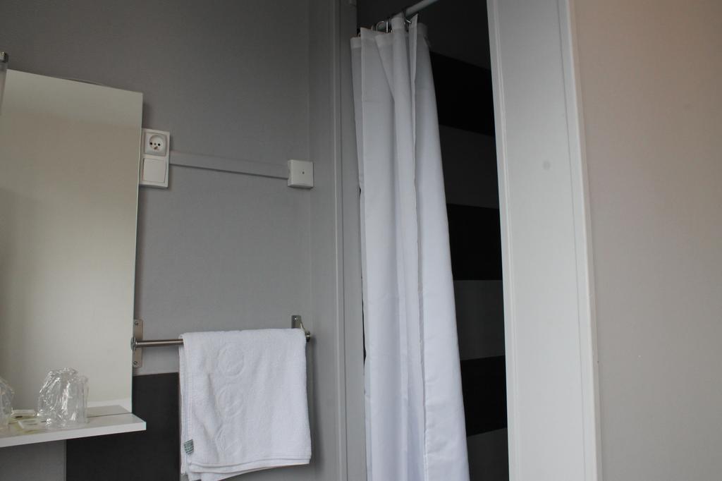 Double Room with Shared Toilet