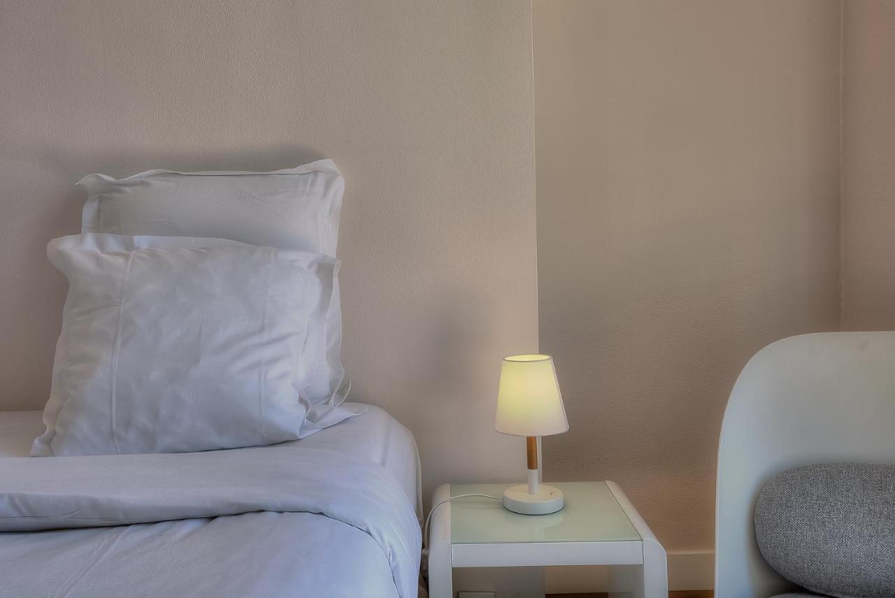 Apartamento com Varanda