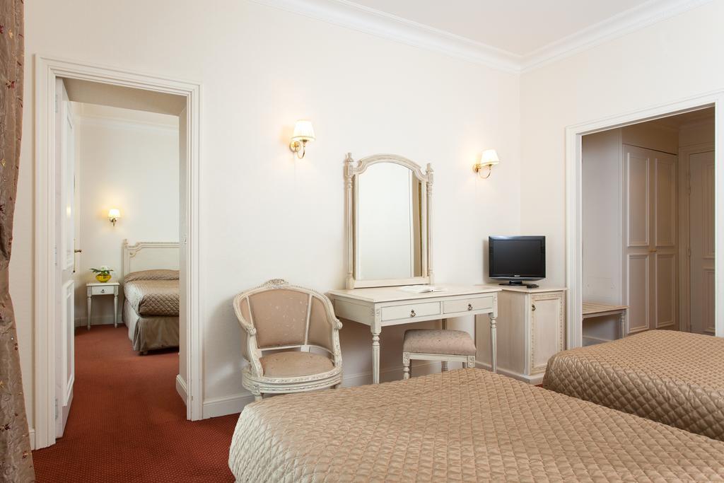 Family Suite (4 Adults),1215147658:JPEG
