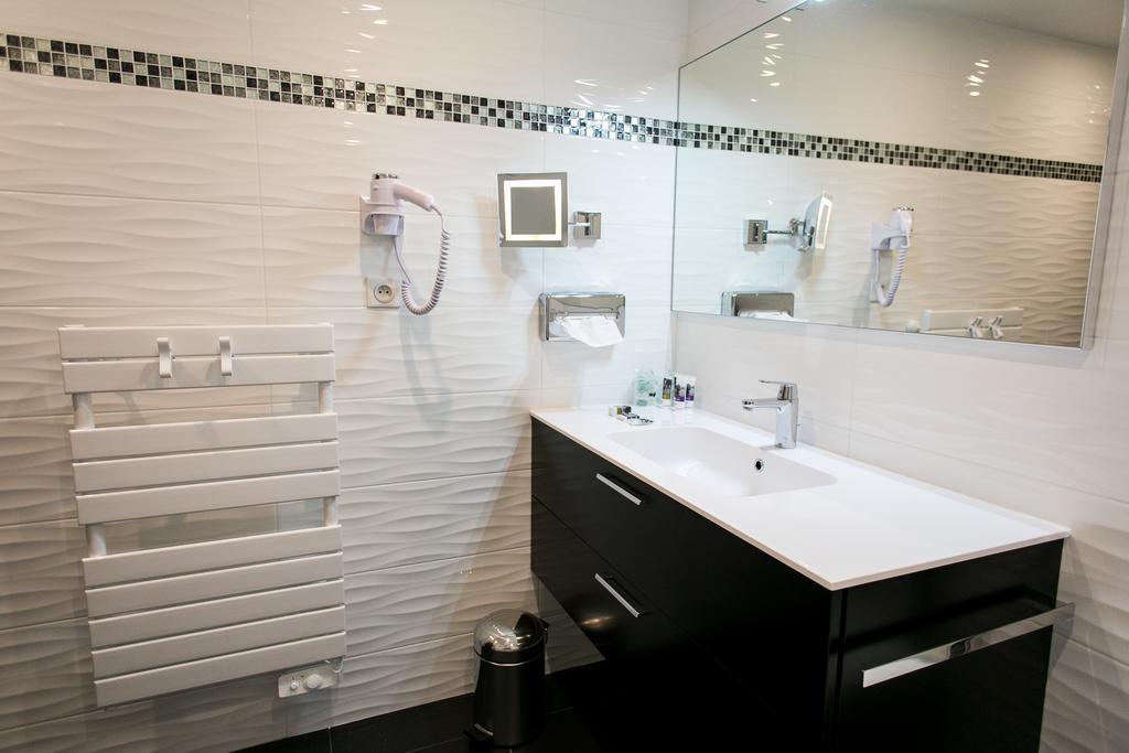 Standard Double Room,821701850:JPEG