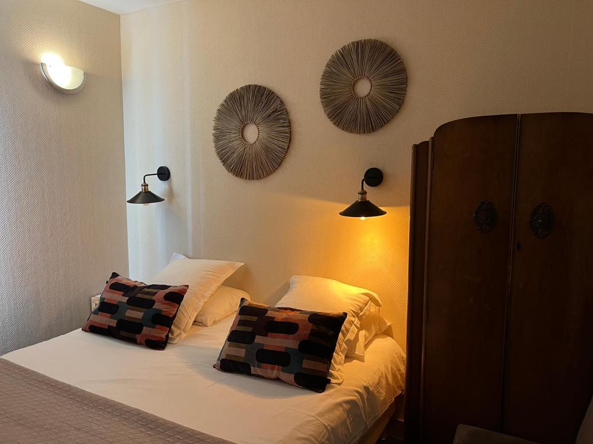 Double Room Street View