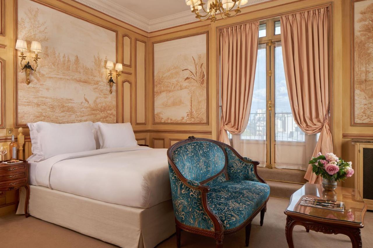 Country Setting Room Terrace Eiffel Tower