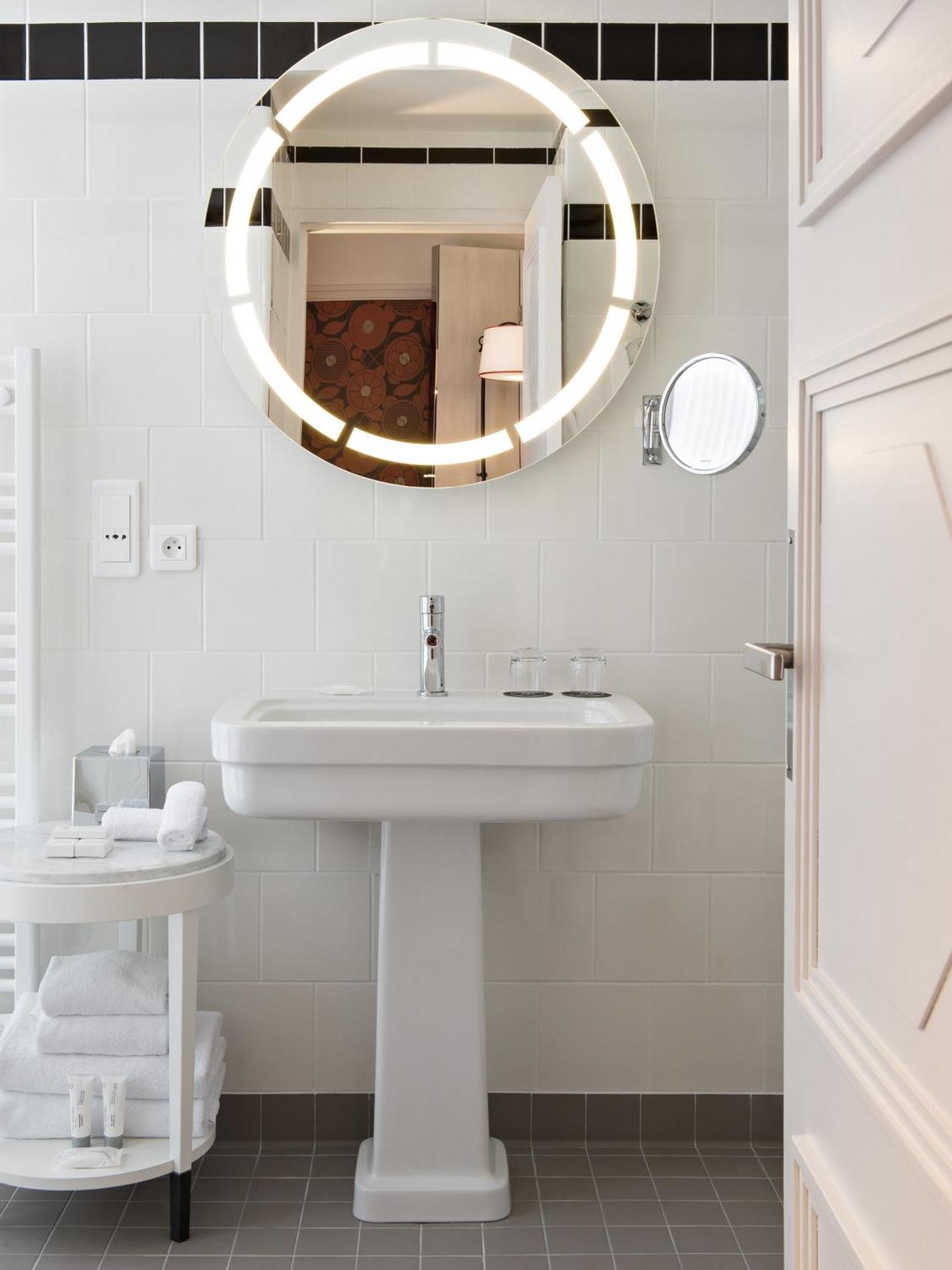 Junior Suite,1717002409:JPEG