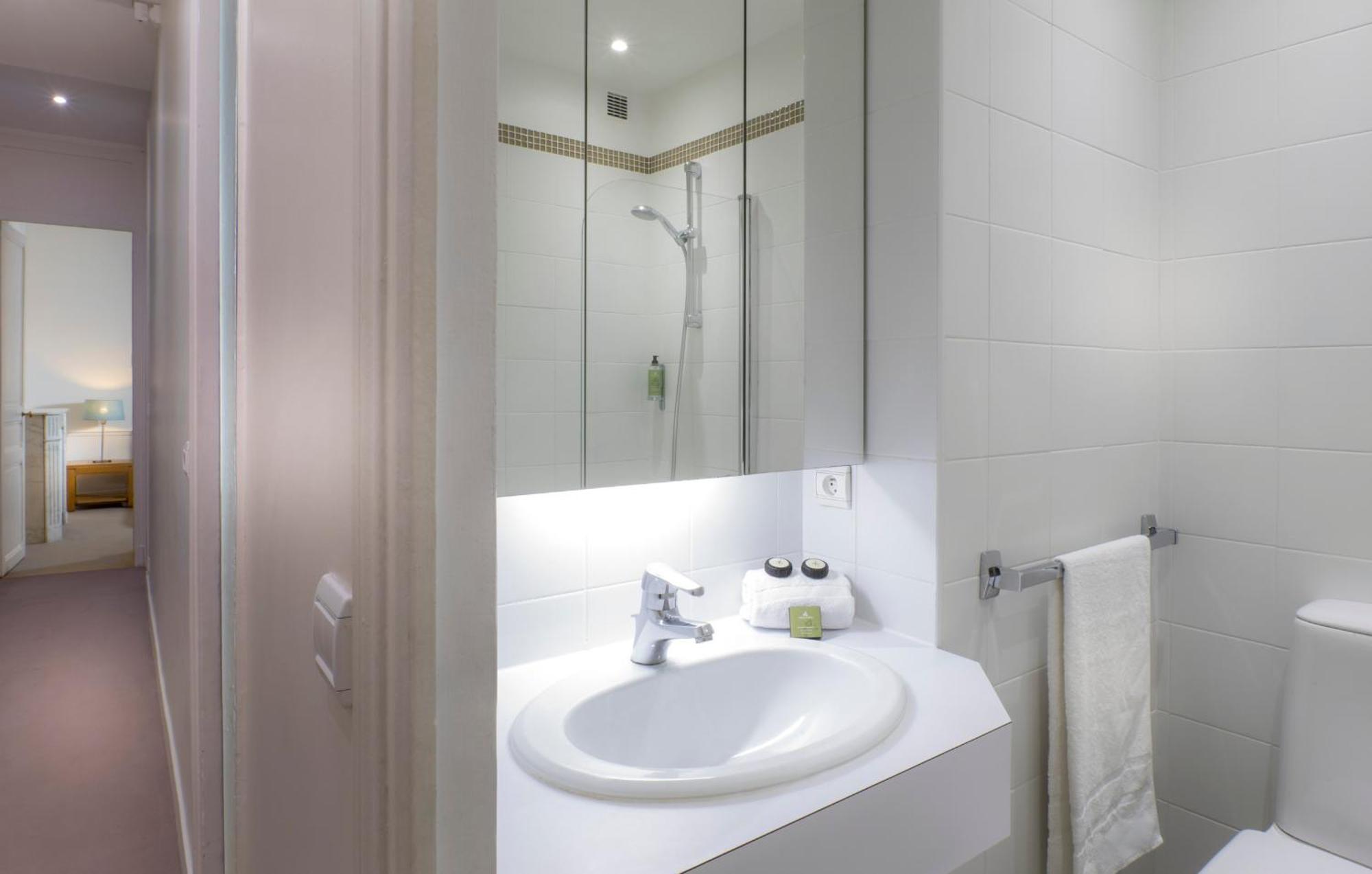 Superior Three-Bedroom Apartment