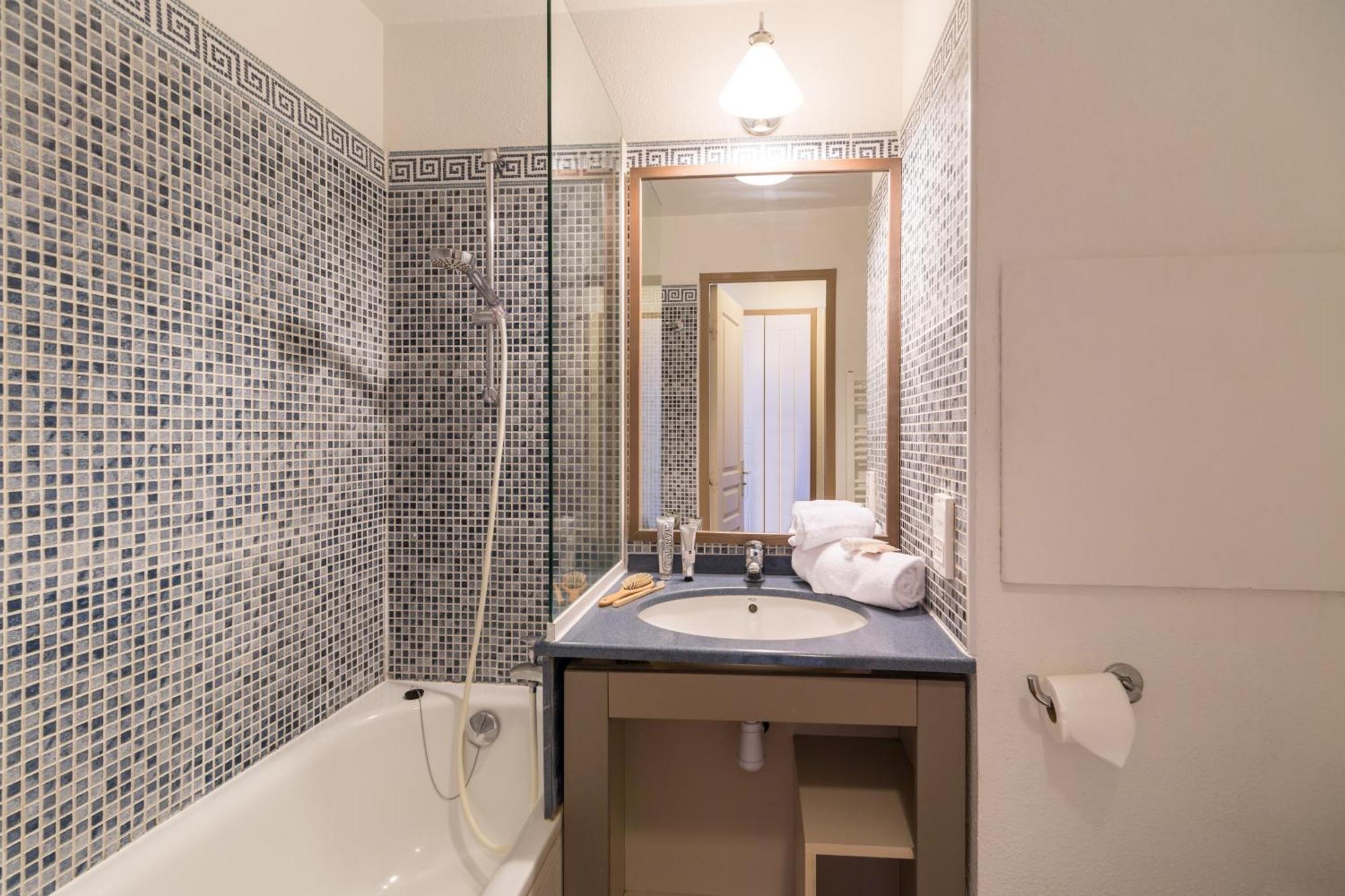 Studio with Sleeping Alcove, Air conditioning and Terrace or Balcony (4 People) - Sea View