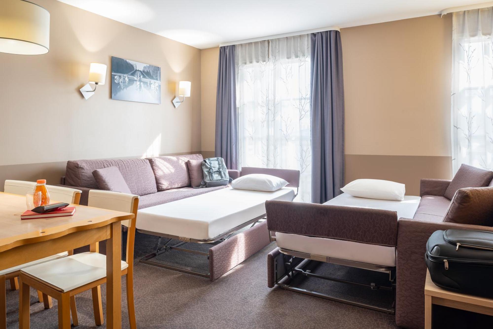 One-Bedroom Apartment (6 Adults),1273851502:JPEG