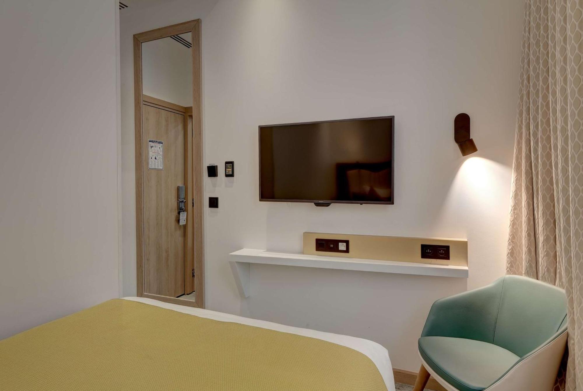Classic Single Room