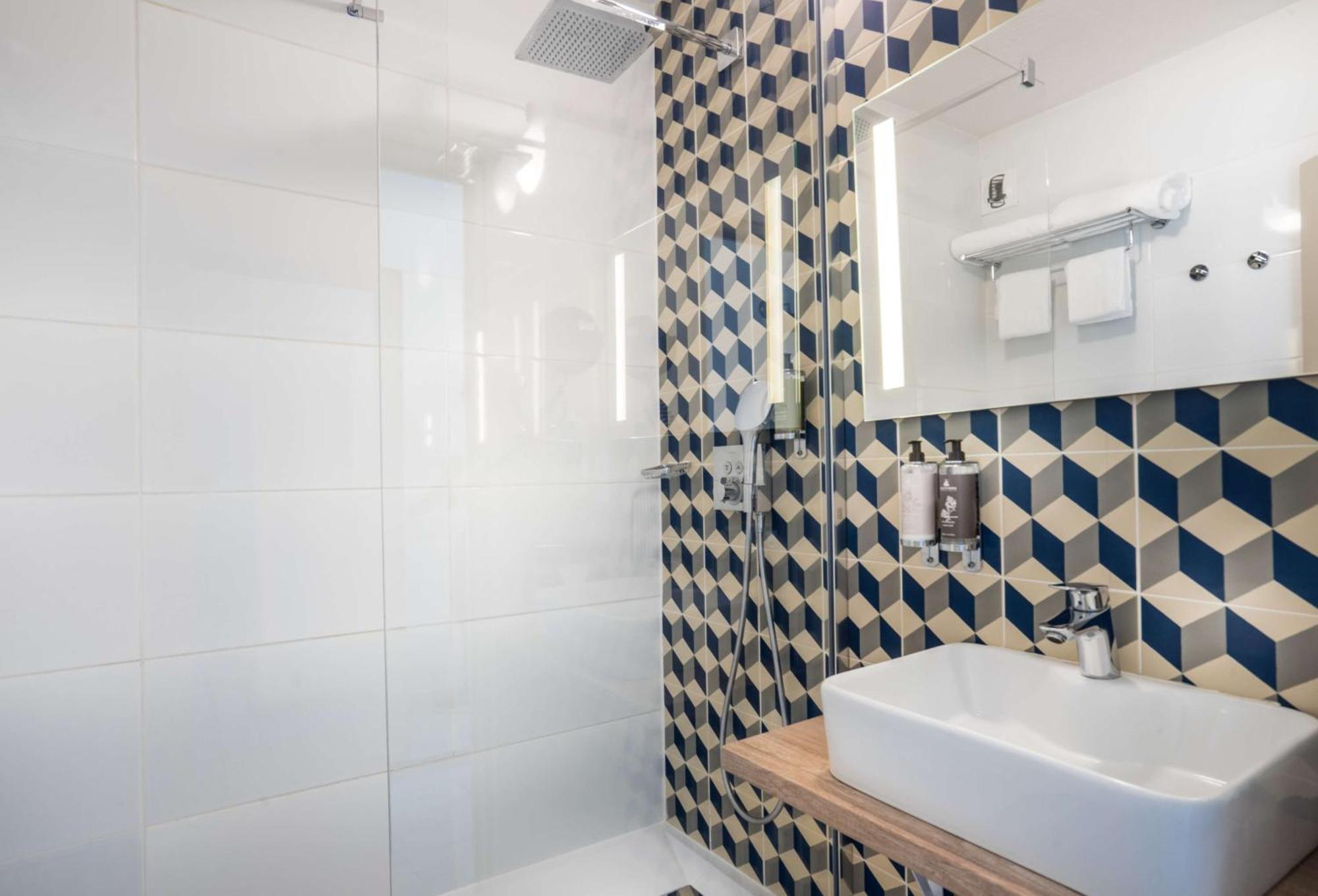 Triple Room with Sea View