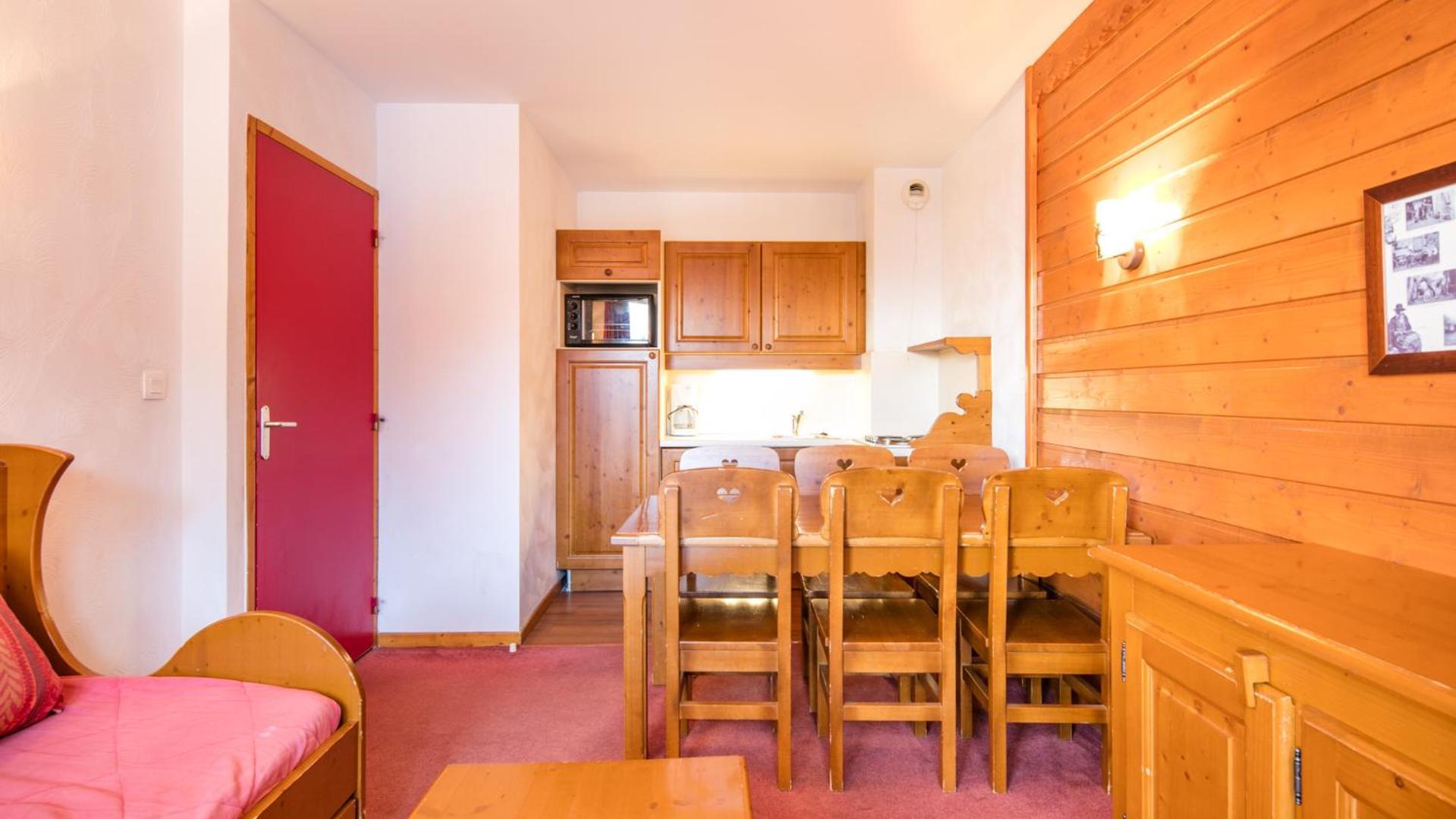 1 Bedroom Apartment sleeping area