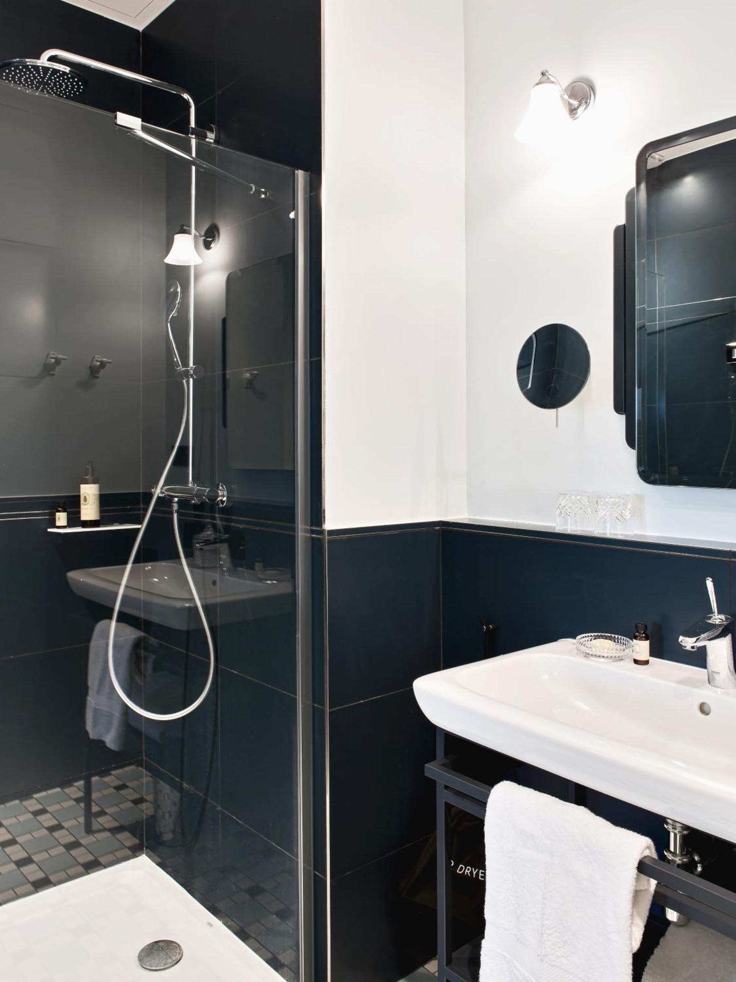Camera Matrimoniale/Doppia con Letti Singoli con Terrazza - Aubépine - Maison Boileau- 39 rue Boileau