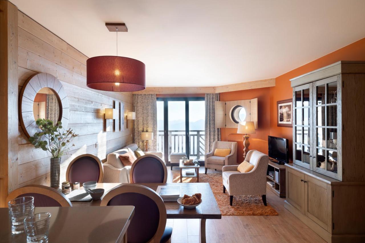 Two-Bedroom Apartment Open Mountain View