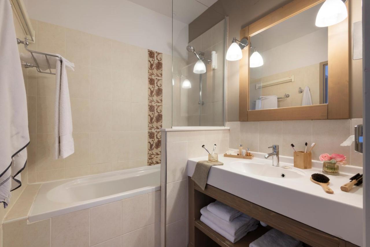 One-Bedroom Duplex House Terrace