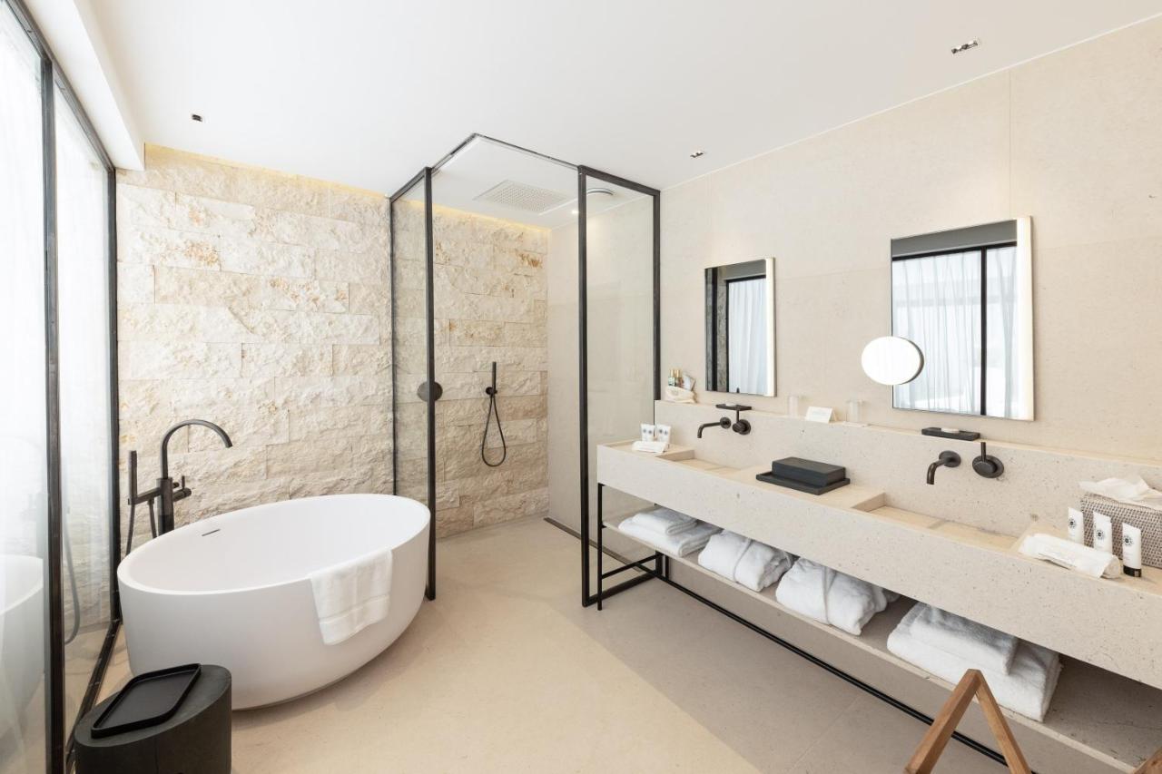 Standard Double Room,1299210370:JPEG
